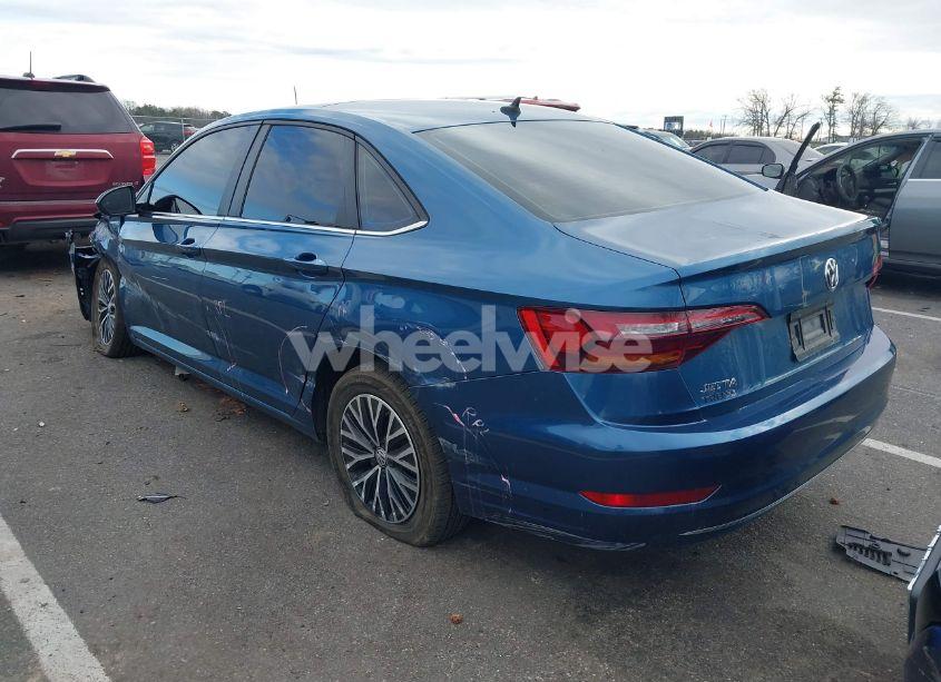 Photo 3 of 2019 Volkswagen Jetta 1.4T R-LINE/1.4T S/1.4T SE (VIN 3VWCB7BU4KM157480)