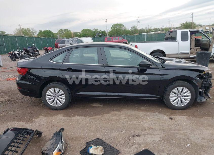 Photo 14 of 2019 Volkswagen Jetta 1.4T R-LINE/1.4T S/1.4T SE (VIN 3VWCB7BU4KM214776)