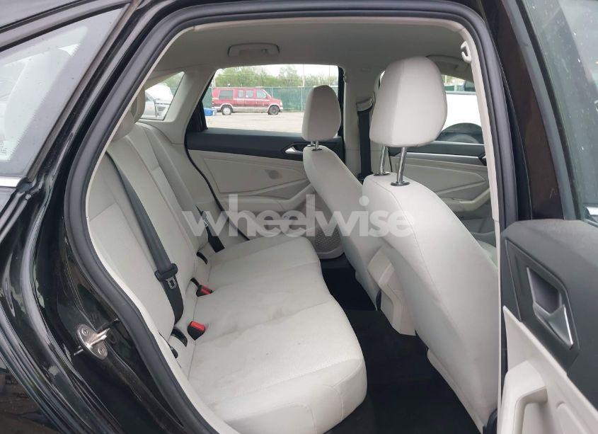 Photo 8 of 2019 Volkswagen Jetta 1.4T R-LINE/1.4T S/1.4T SE (VIN 3VWCB7BU4KM214776)