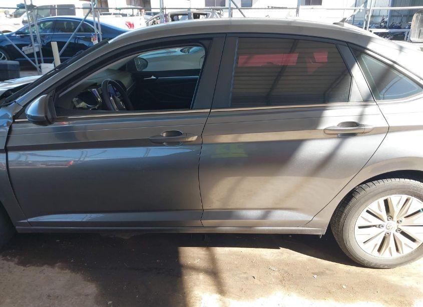 Photo 15 of 2019 Volkswagen Jetta 1.4T R-LINE/1.4T S/1.4T SE (VIN 3VWCB7BU4KM216348)