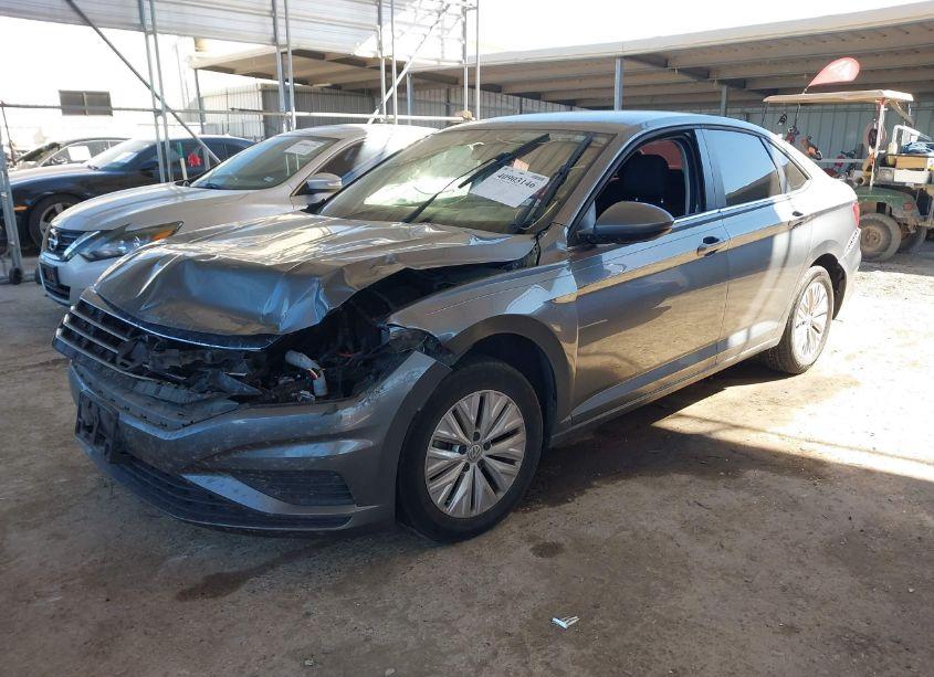 Photo 2 of 2019 Volkswagen Jetta 1.4T R-LINE/1.4T S/1.4T SE (VIN 3VWCB7BU4KM216348)