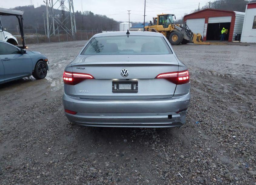 Photo 16 of 2020 Volkswagen Jetta 1.4T R-LINE/1.4T S/1.4T SE (VIN 3VWCB7BU4LM023358)