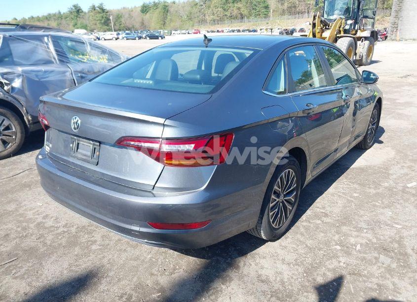 Photo 4 of 2019 Volkswagen Jetta 1.4T R-LINE/1.4T S/1.4T SE (VIN 3VWCB7BU5KM133947)