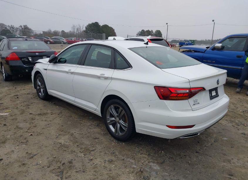 Photo 3 of 2019 Volkswagen Jetta 1.4T R-LINE/1.4T S/1.4T SE (VIN 3VWCB7BU5KM225186)