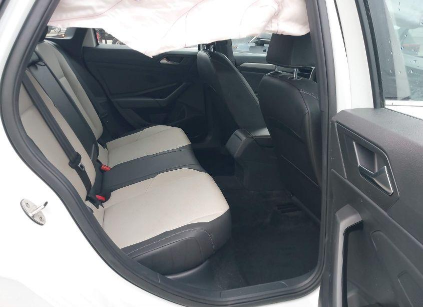 Photo 8 of 2019 Volkswagen Jetta 1.4T R-LINE/1.4T S/1.4T SE (VIN 3VWCB7BU5KM225186)