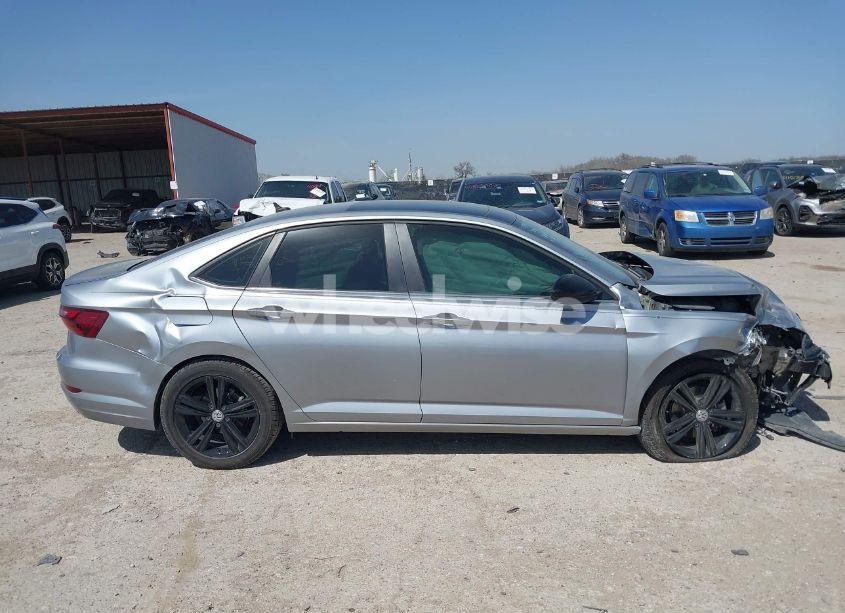 Photo 13 of 2020 Volkswagen Jetta 1.4T R-LINE/1.4T S/1.4T SE (VIN 3VWCB7BU5LM014734)