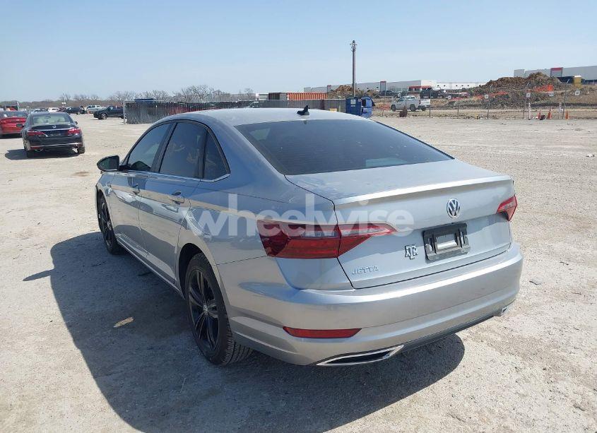 Photo 3 of 2020 Volkswagen Jetta 1.4T R-LINE/1.4T S/1.4T SE (VIN 3VWCB7BU5LM014734)