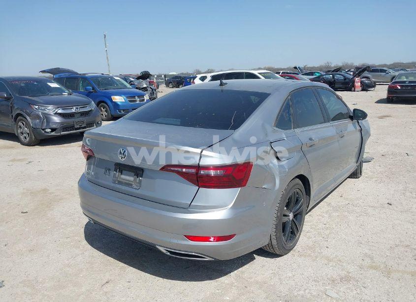 Photo 4 of 2020 Volkswagen Jetta 1.4T R-LINE/1.4T S/1.4T SE (VIN 3VWCB7BU5LM014734)