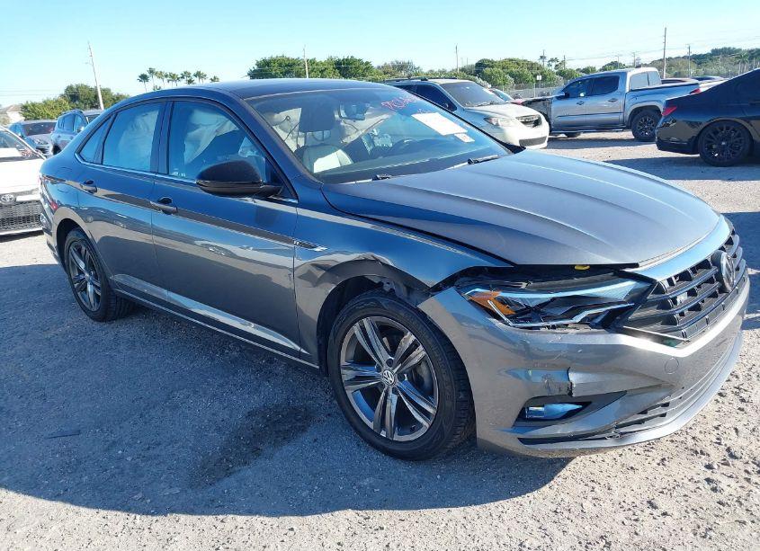 Photo 6 of 2019 Volkswagen Jetta 1.4T R-LINE/1.4T S/1.4T SE (VIN 3VWCB7BU6KM161806)