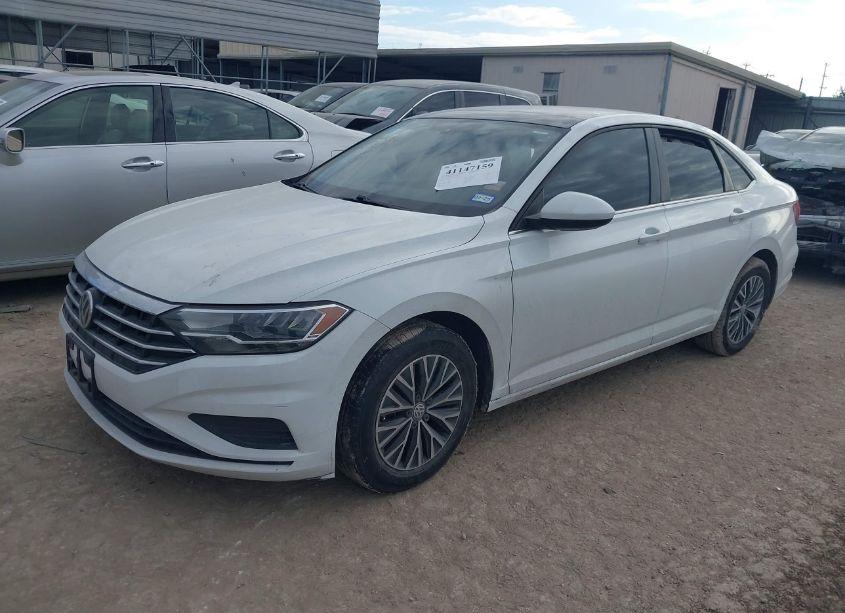 Photo 2 of 2019 Volkswagen Jetta 1.4T R-LINE/1.4T S/1.4T SE (VIN 3VWCB7BU6KM176841)