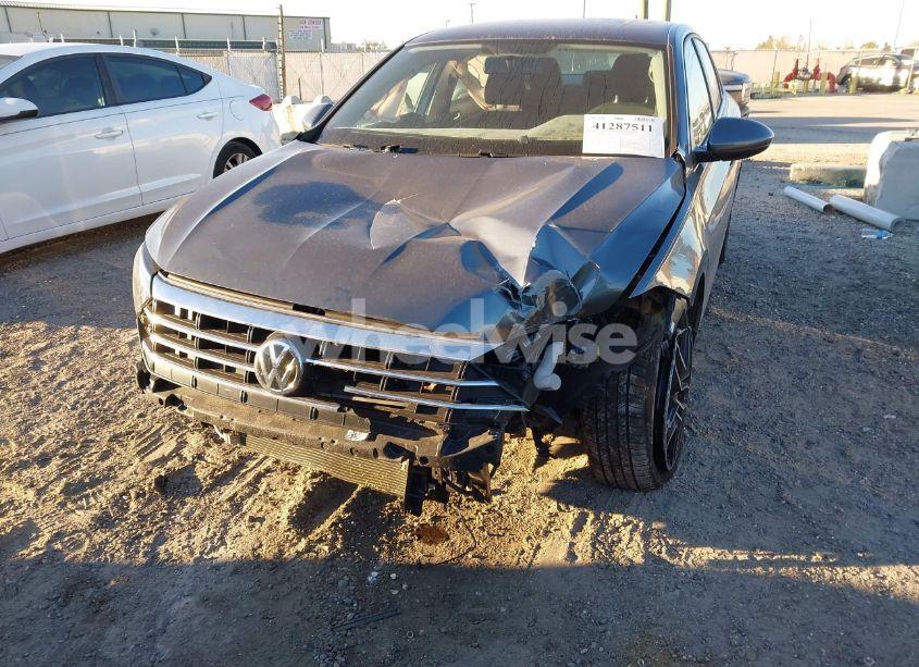 Photo 6 of 2019 Volkswagen Jetta 1.4T R-LINE/1.4T S/1.4T SE (VIN 3VWCB7BU6KM271030)