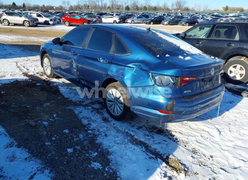 Photo 3 of 2019 Volkswagen Jetta 1.4T R-LINE/1.4T S/1.4T SE (VIN 3VWCB7BU7KM177948)