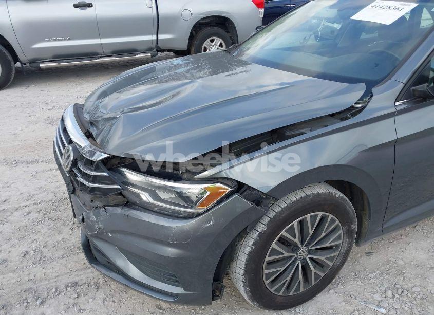 Photo 18 of 2019 Volkswagen Jetta 1.4T R-LINE/1.4T S/1.4T SE (VIN 3VWCB7BU7KM185063)