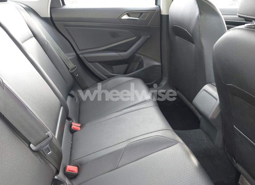 Photo 8 of 2019 Volkswagen Jetta 1.4T R-LINE/1.4T S/1.4T SE (VIN 3VWCB7BU7KM185063)