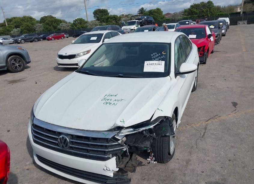 Photo 12 of 2019 Volkswagen Jetta 1.4T R-LINE/1.4T S/1.4T SE (VIN 3VWCB7BU7KM266595)