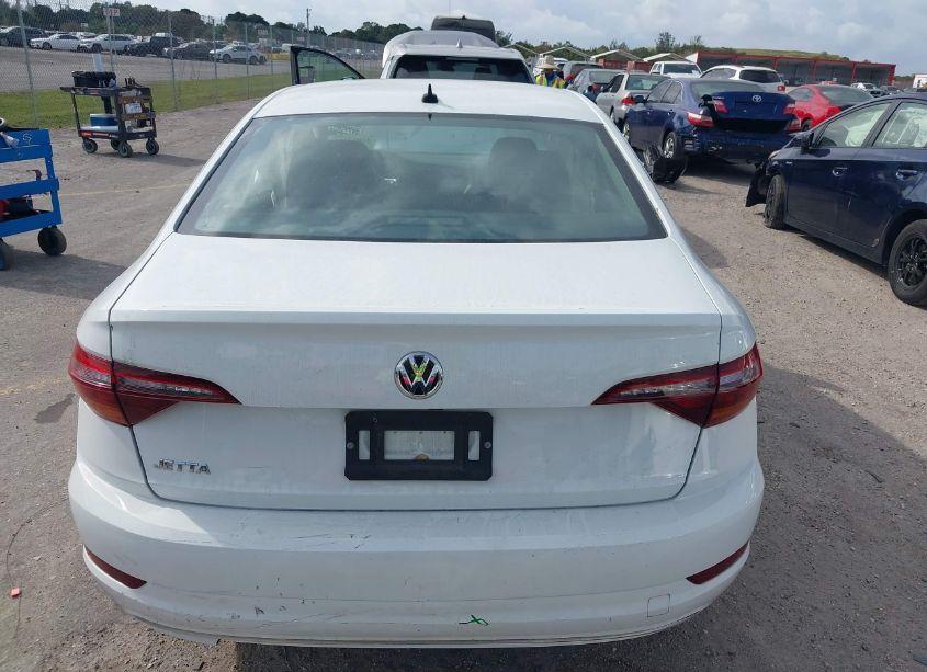 Photo 16 of 2019 Volkswagen Jetta 1.4T R-LINE/1.4T S/1.4T SE (VIN 3VWCB7BU7KM266595)