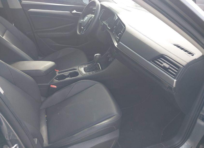 Photo 5 of 2020 Volkswagen Jetta 1.4T R-LINE/1.4T S/1.4T SE (VIN 3VWCB7BU7LM006277)