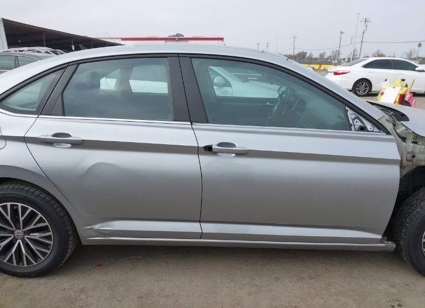 Photo 14 of 2020 Volkswagen Jetta 1.4T R-LINE/1.4T S/1.4T SE (VIN 3VWCB7BU7LM006893)