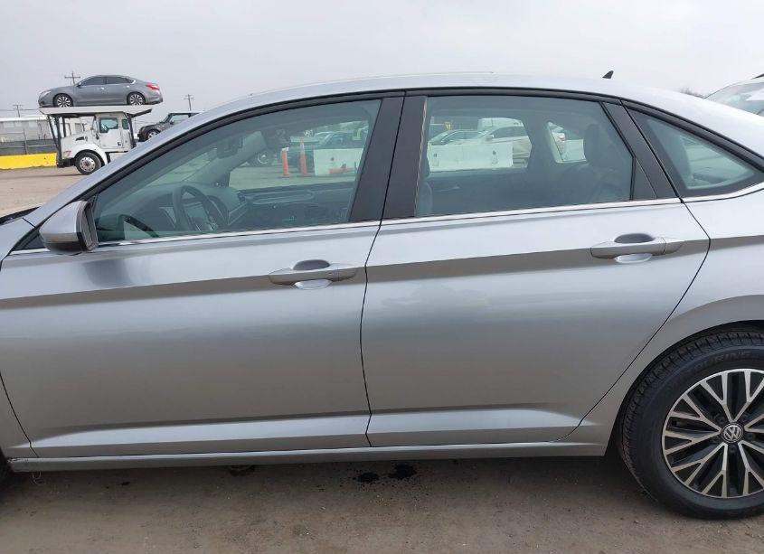 Photo 15 of 2020 Volkswagen Jetta 1.4T R-LINE/1.4T S/1.4T SE (VIN 3VWCB7BU7LM006893)