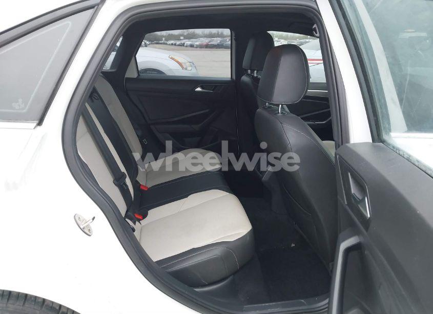 Photo 8 of 2020 Volkswagen Jetta 1.4T R-LINE/1.4T S/1.4T SE (VIN 3VWCB7BU7LM017540)