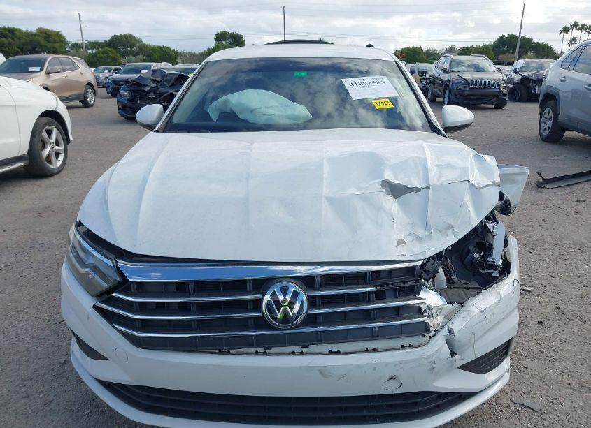 Photo 13 of 2020 Volkswagen Jetta 1.4T R-LINE/1.4T S/1.4T SE (VIN 3VWCB7BU7LM076037)