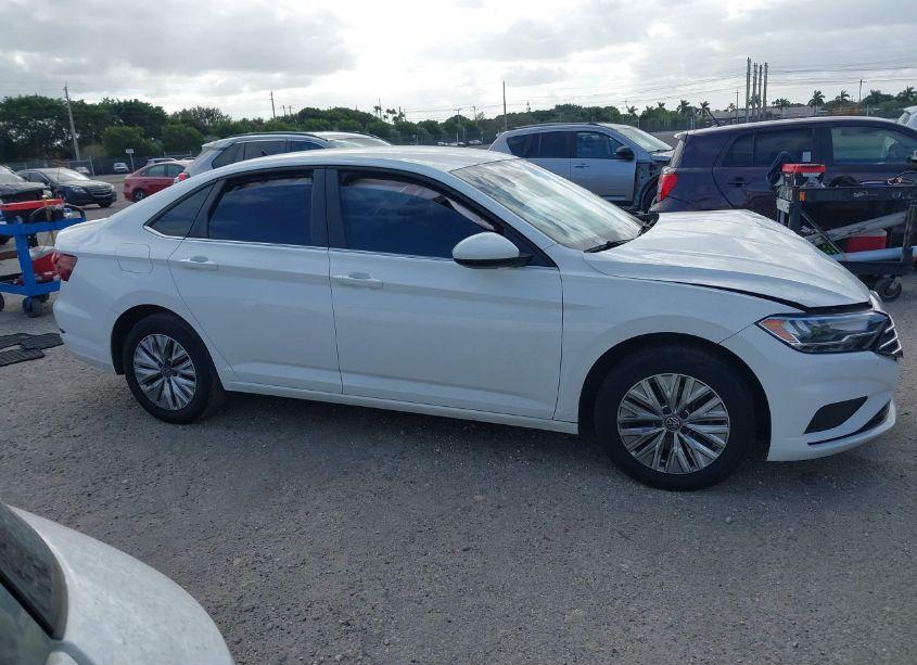 Photo 14 of 2020 Volkswagen Jetta 1.4T R-LINE/1.4T S/1.4T SE (VIN 3VWCB7BU7LM076037)