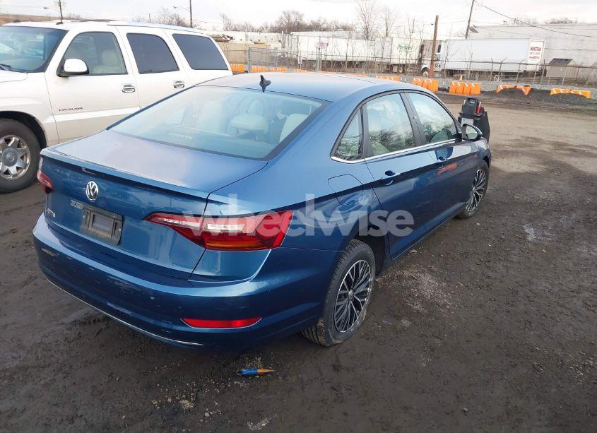 Photo 4 of 2019 Volkswagen Jetta 1.4T R-LINE/1.4T S/1.4T SE (VIN 3VWCB7BU8KM142416)