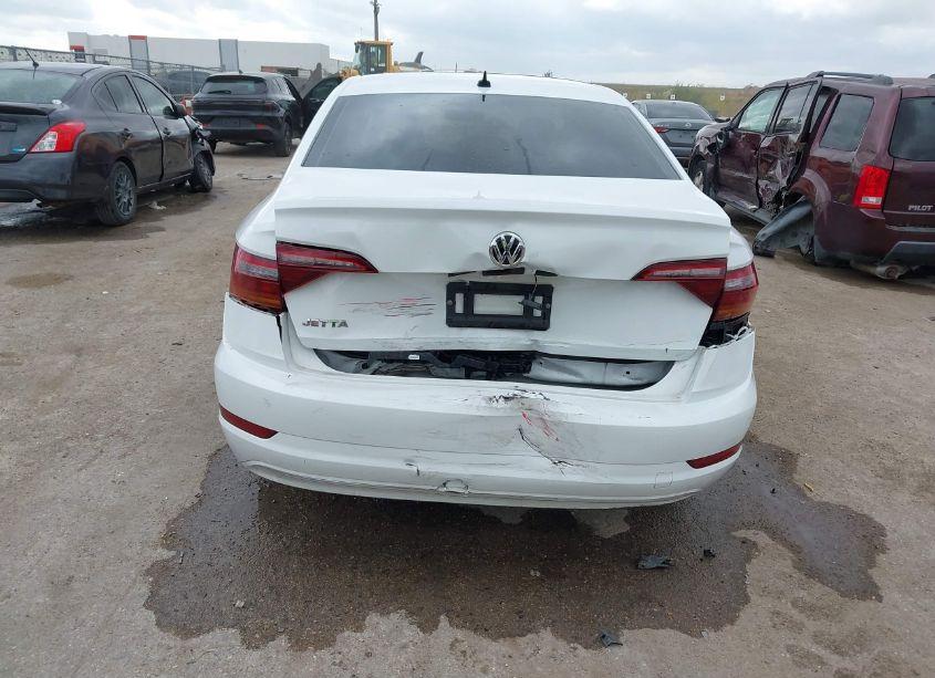 Photo 6 of 2019 Volkswagen Jetta 1.4T R-LINE/1.4T S/1.4T SE (VIN 3VWCB7BU8KM240281)