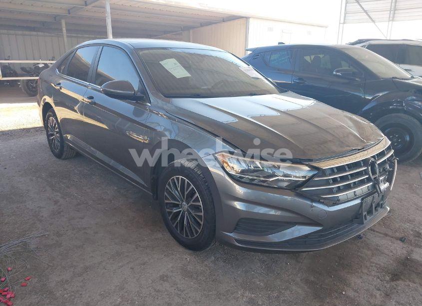 2019 Volkswagen Jetta 1.4T R-LINE/1.4T S/1.4T SE (VIN 3VWCB7BU8KM247750) main photo