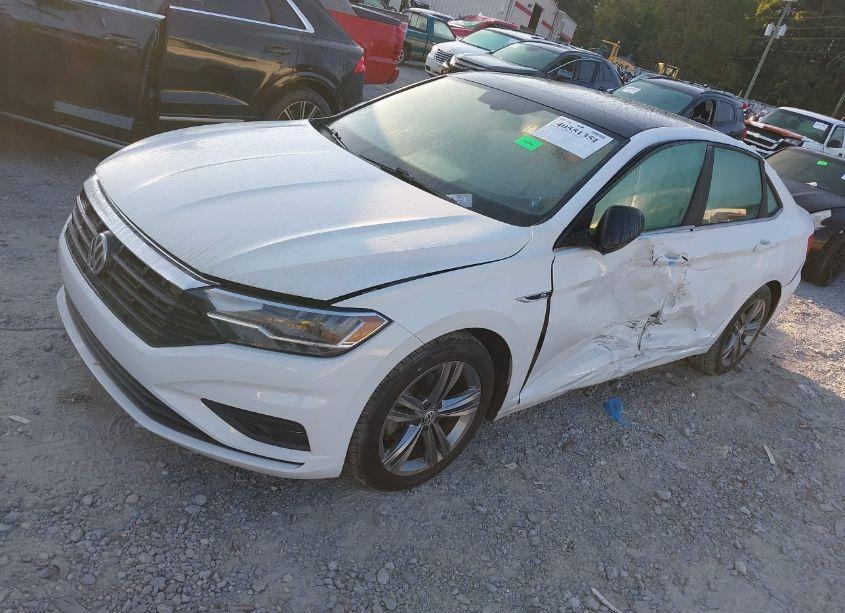 Photo 2 of 2020 Volkswagen Jetta 1.4T R-LINE/1.4T S/1.4T SE (VIN 3VWCB7BU8LM058114)