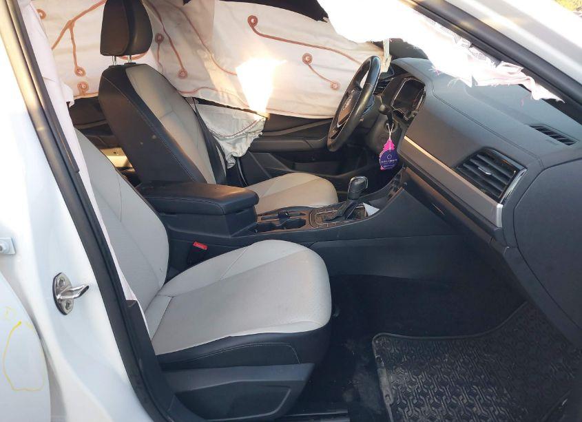 Photo 5 of 2020 Volkswagen Jetta 1.4T R-LINE/1.4T S/1.4T SE (VIN 3VWCB7BU8LM058114)