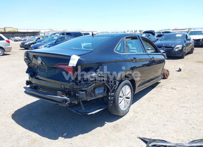 Photo 4 of 2020 Volkswagen Jetta 1.4T R-LINE/1.4T S/1.4T SE (VIN 3VWCB7BU9LM030077)