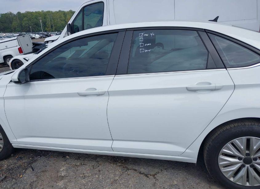 Photo 14 of 2020 Volkswagen Jetta 1.4T R-LINE/1.4T S/1.4T SE (VIN 3VWCB7BU9LM038602)