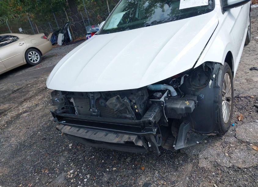 Photo 6 of 2020 Volkswagen Jetta 1.4T R-LINE/1.4T S/1.4T SE (VIN 3VWCB7BU9LM038602)