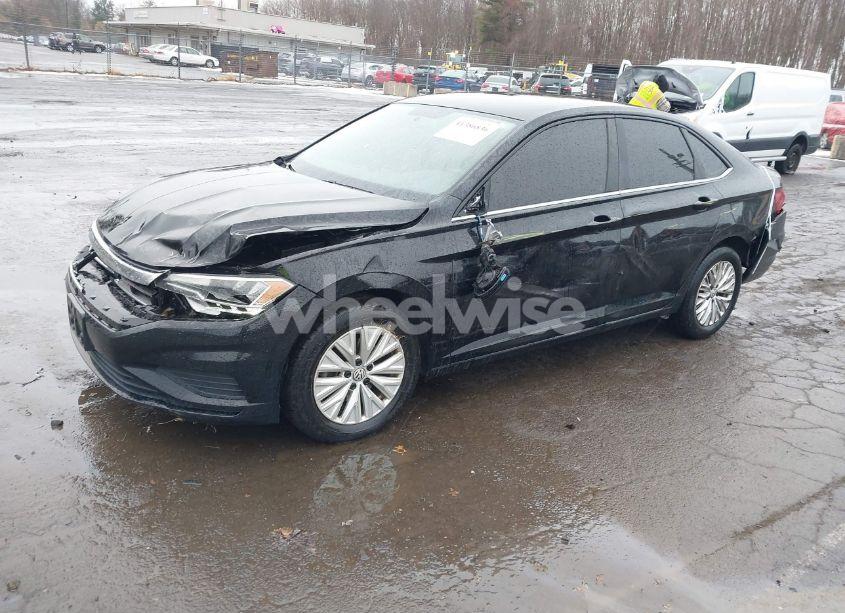 Photo 2 of 2020 Volkswagen Jetta 1.4T R-LINE/1.4T S/1.4T SE (VIN 3VWCB7BU9LM049888)