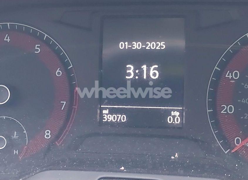 Photo 7 of 2020 Volkswagen Jetta 1.4T R-LINE/1.4T S/1.4T SE (VIN 3VWCB7BU9LM049888)