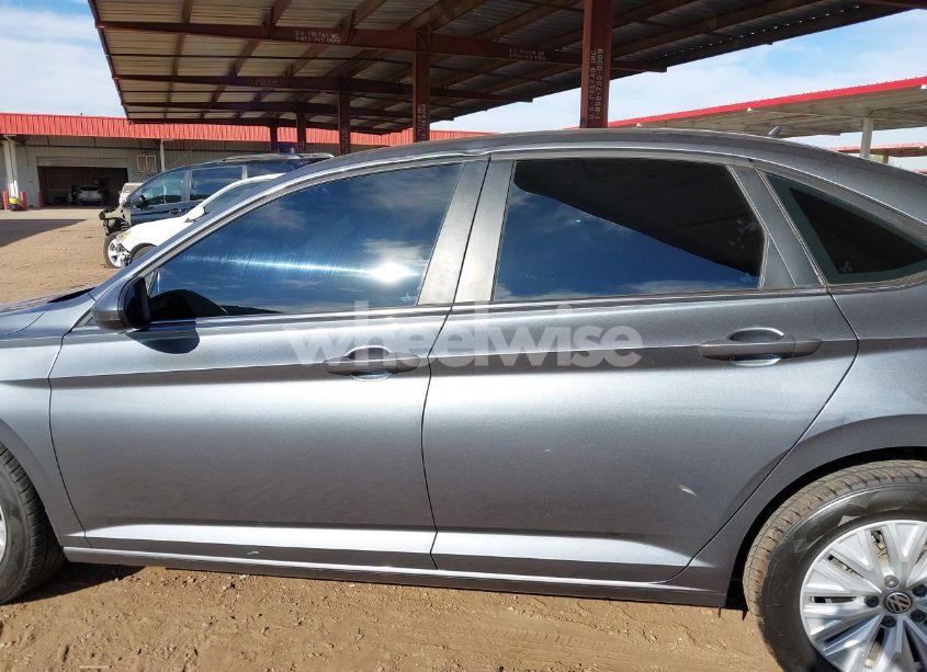 Photo 14 of 2019 Volkswagen Jetta 1.4T R-LINE/1.4T S/1.4T SE (VIN 3VWCB7BUXKM154356)