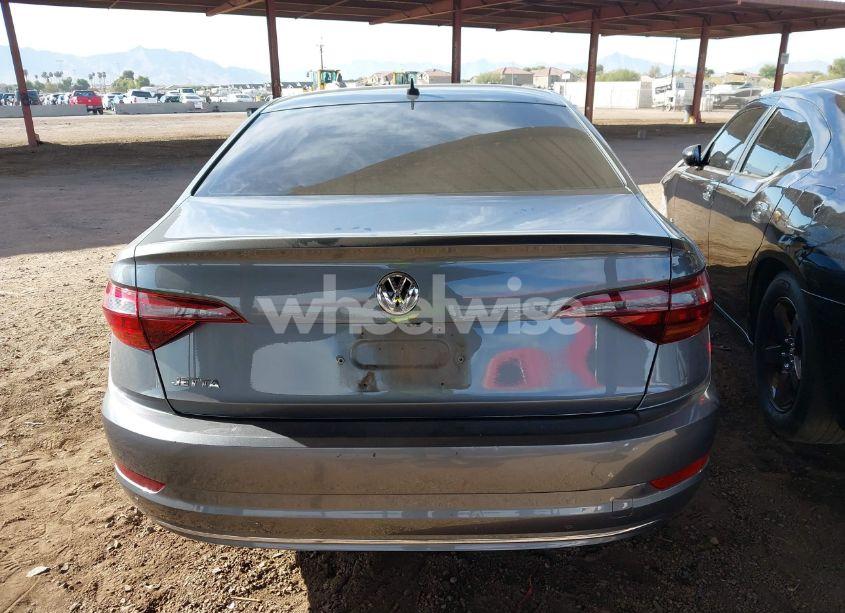 Photo 16 of 2019 Volkswagen Jetta 1.4T R-LINE/1.4T S/1.4T SE (VIN 3VWCB7BUXKM154356)