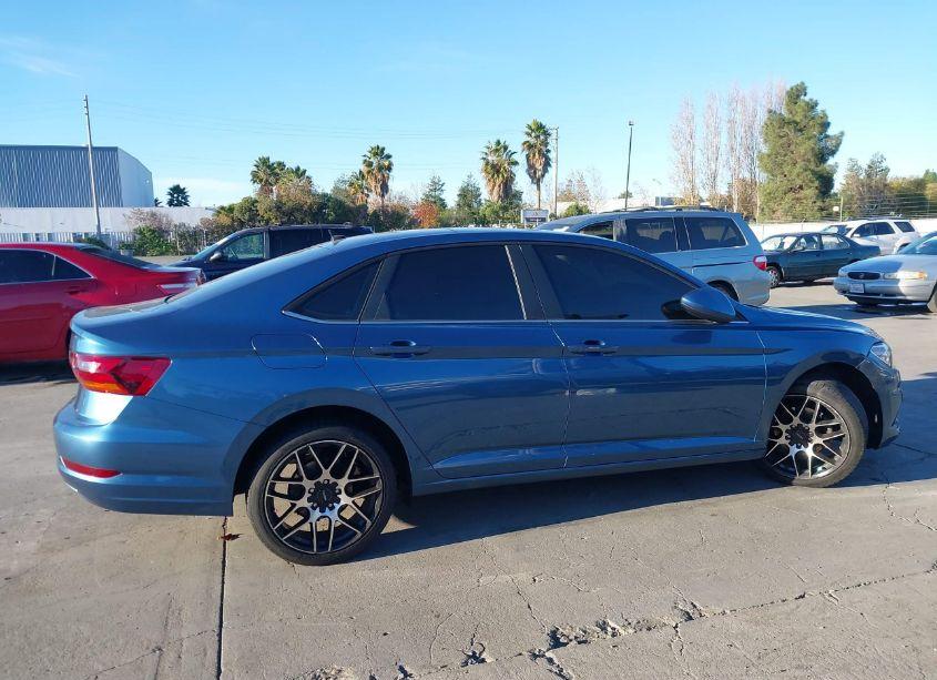 Photo 13 of 2019 Volkswagen Jetta 1.4T R-LINE/1.4T S/1.4T SE (VIN 3VWCB7BUXKM171688)