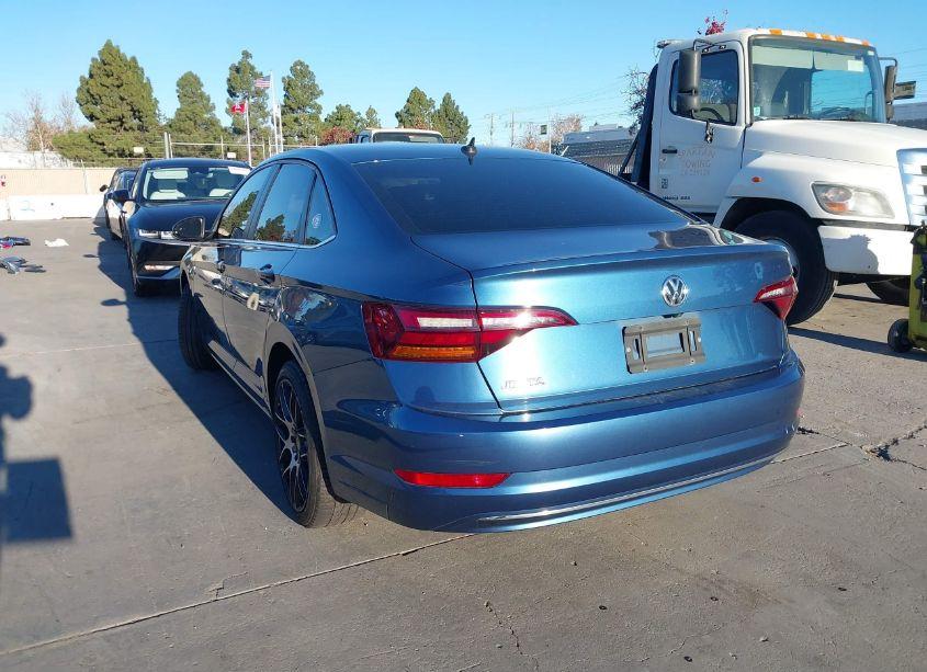 Photo 3 of 2019 Volkswagen Jetta 1.4T R-LINE/1.4T S/1.4T SE (VIN 3VWCB7BUXKM171688)