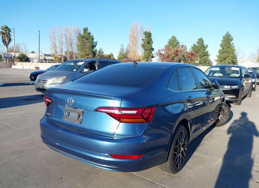 Photo 4 of 2019 Volkswagen Jetta 1.4T R-LINE/1.4T S/1.4T SE (VIN 3VWCB7BUXKM171688)