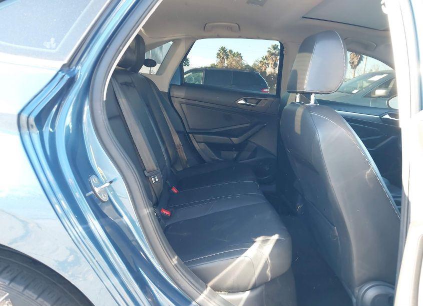 Photo 8 of 2019 Volkswagen Jetta 1.4T R-LINE/1.4T S/1.4T SE (VIN 3VWCB7BUXKM171688)