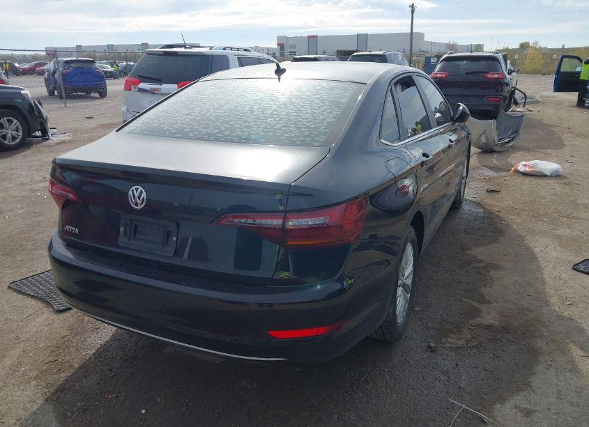 Photo 4 of 2019 Volkswagen Jetta 1.4T R-LINE/1.4T S/1.4T SE (VIN 3VWCB7BUXKM196414)