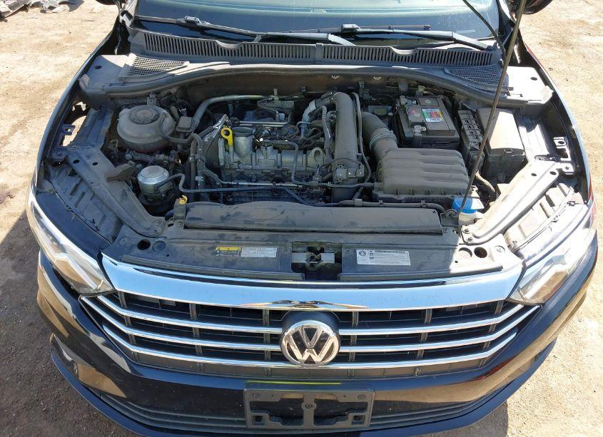 Photo 10 of 2019 Volkswagen Jetta 1.4T R-LINE/1.4T S/1.4T SE (VIN 3VWCB7BUXKM200770)