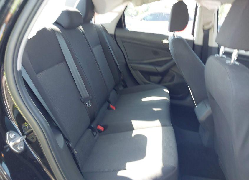 Photo 8 of 2019 Volkswagen Jetta 1.4T R-LINE/1.4T S/1.4T SE (VIN 3VWCB7BUXKM200770)