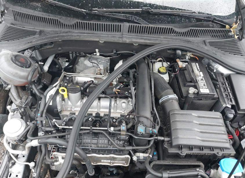 Photo 10 of 2019 Volkswagen Jetta 1.4T R-LINE/1.4T S/1.4T SE (VIN 3VWCB7BUXKM243683)
