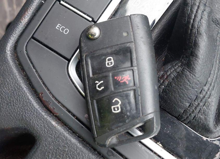 Photo 11 of 2019 Volkswagen Jetta 1.4T R-LINE/1.4T S/1.4T SE (VIN 3VWCB7BUXKM243683)