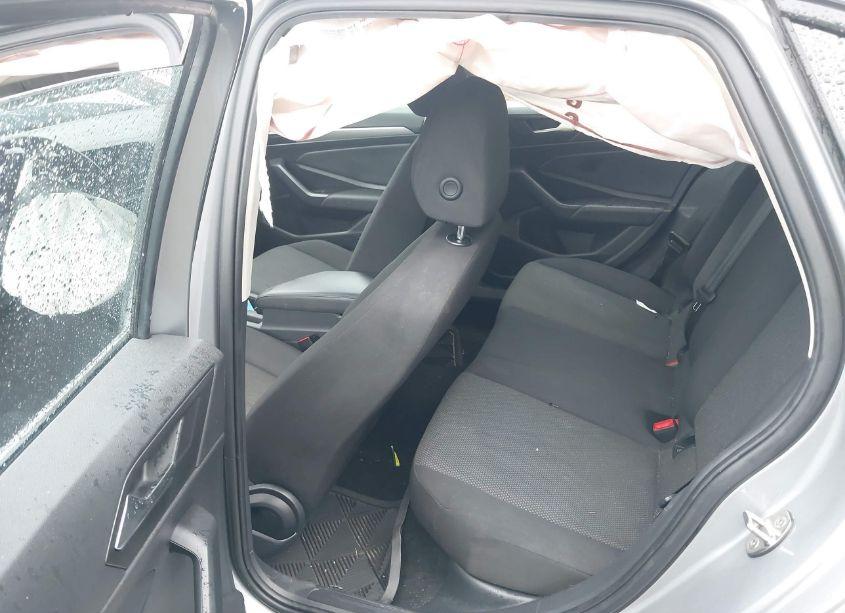 Photo 8 of 2019 Volkswagen Jetta 1.4T R-LINE/1.4T S/1.4T SE (VIN 3VWCB7BUXKM243683)