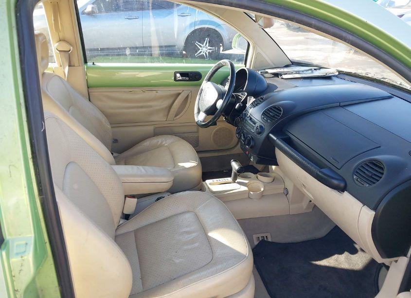 Photo 5 of 2000 Volkswagen New BEETLE GLS (VIN 3VWCC21C1YM406609)