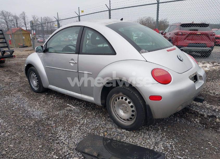 Photo 3 of 1999 Volkswagen New BEETLE GLS (VIN 3VWCC21C7XM424921)